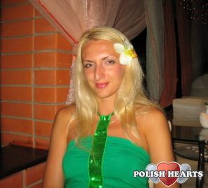 adriannaeloi adriannaeloi