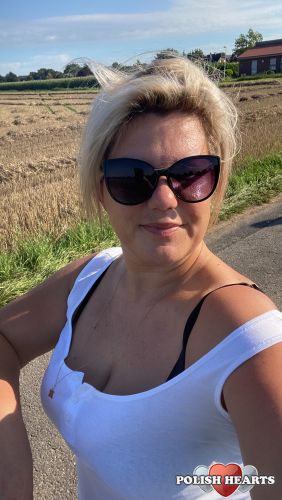 Szukam kogoś poważnego, uczciwego nie interesują mnie kłamstwa Szukam kogoś poważnego, uczciwego nie interesują mnie kłamstwa