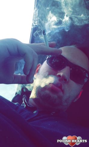 Like and hate smoke 

