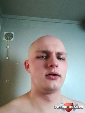 Nie lubię zdjęć. To pierwsze z okazji założenia tego cuda ; ) Wiem, że mało wyjściowe ; D